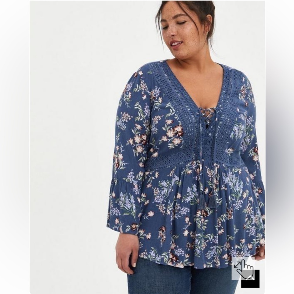 Torrid Babydoll Gauze Crochet Trim Lace-Up Top Size 1X